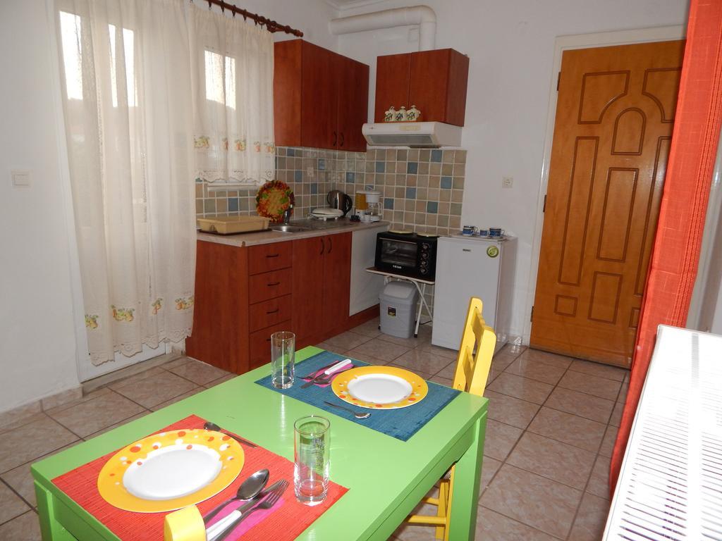 Small Country Apartment In Tripoli Exterior photo